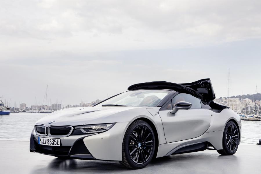  BMW i8 Roadster (I15) 2018 года  (WW) (фото 128 из 198)